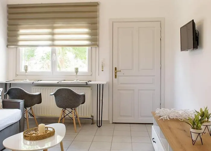 Papanikolaou 公寓式酒店