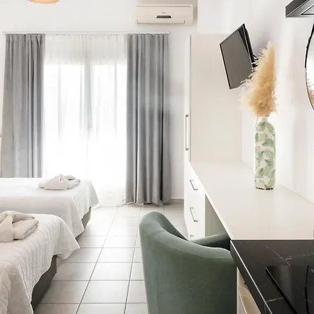 Papanikolaou 아파트호텔 3*