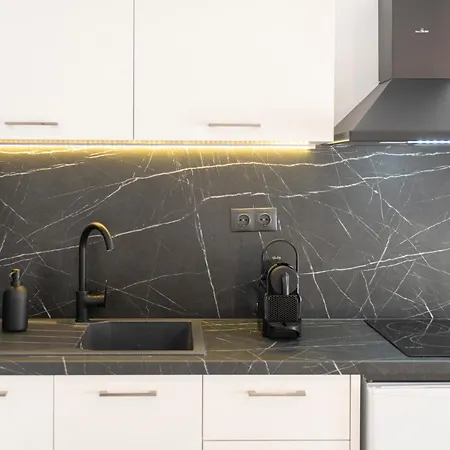 Papanikolaou 아파트호텔