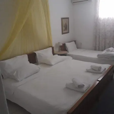 Papanikolaou 아파트호텔 3*