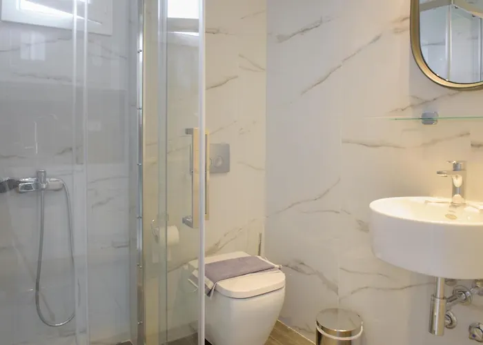 Papanikolaou Hotel apartamentowy 3*